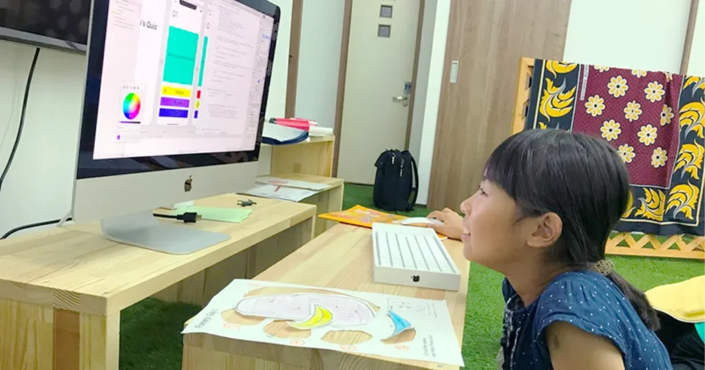 STEAM教育を楽しむ女の子